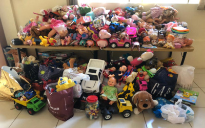 Alunos doam brinquedos para ação solidária de Natal﻿